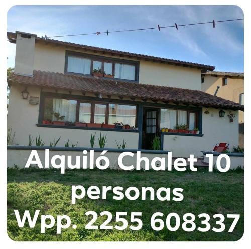 Budova, kde se prázdninový dům nachází