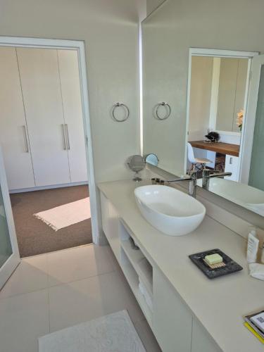 Ένα μπάνιο στο Villa PheZulu