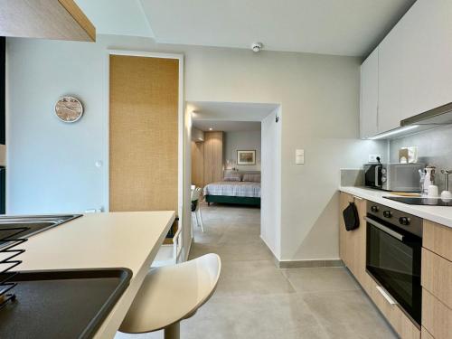 AVLI Central Athens Hideaway Walk to All Attractions