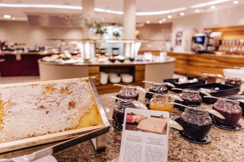 Jídlo v hotelu nebo okolí