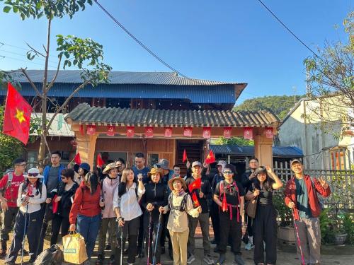 Hosté ubytování Cầu Treo Homestay