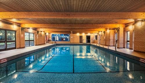 Πισίνα στο ή κοντά στο Jurrasic Discovery