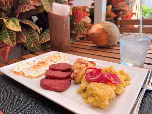 Φαγητό σε αυτό το διαμέρισμα ή κάπου εκεί κοντά