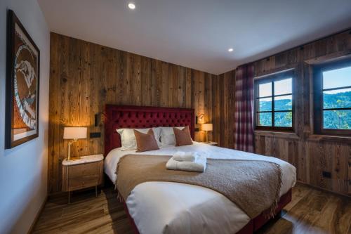 ULTIMATE Les Gets Luxury - Above the Clouds with Sauna, Pool etc - Mansion Ensolielle for 15 photo 2