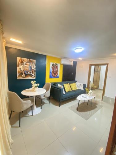 One-bedroom self-contained accommodation in a private villa