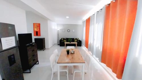 Kuchyň nebo kuchyňský kout v ubytování Beach Lounge Suites Punta Cana 1