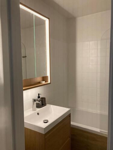 Large 1 bedroom - Free parking - Dream views-