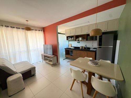 Kuchyň nebo kuchyňský kout v ubytování Praia dos Milionários - Ilhéus - Apartamento Duna 403 com 2 quartos - Completo - Vista mar - Conforto