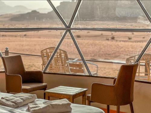 Γενική θέα στο βουνό ή θέα στο βουνό από  αυτό το κάμπινγκ