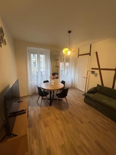 Appart neuf & cosy - Centre - 7 pers - Strasbnb