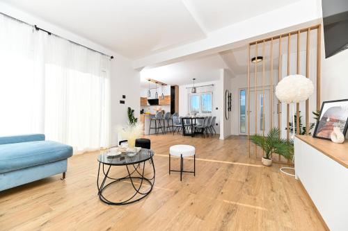 Villa Apricus CRO