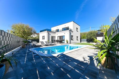Villa Apricus CRO