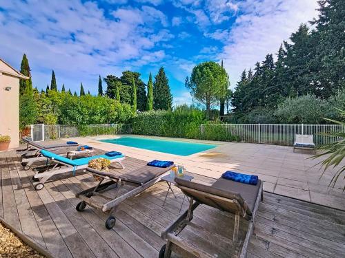 Piscina a La Bri...Gite o a prop