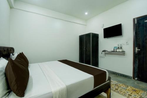 Μια τηλεόραση ή/και κέντρο ψυχαγωγίας στο Hotel O H Pass