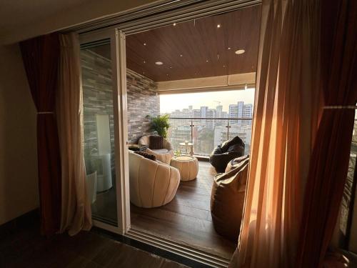 Zona de estar de Luxury Aesthetic Party Pad