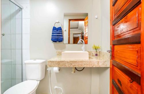 Koupelna v ubytování Pousada Maria do Lampião Jericoacoara- Antigo Jeri Vila Mini