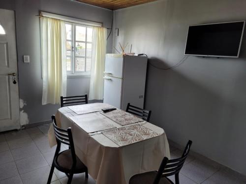 Μια τηλεόραση ή/και κέντρο ψυχαγωγίας στο Hospedaje Rincón del Sur22