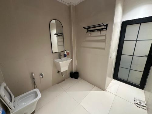 Ένα μπάνιο στο شقة رقم 2