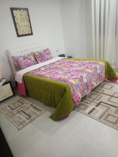 Ένα ή περισσότερα κρεβάτια σε δωμάτιο στο Dar Emna