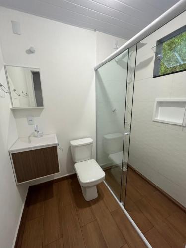 Et badeværelse på Flat privativo Residencial Schlichting