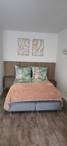 Postel nebo postele na pokoji v ubytování Apartment am Rhein