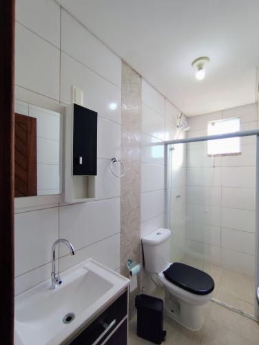 Koupelna v ubytování Residencial Ernesto Neves - 5 min da praia de Bombas