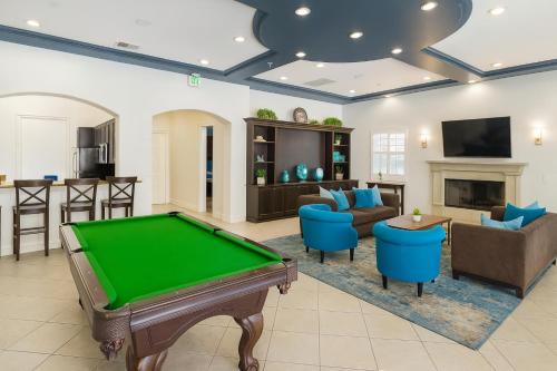 TV a/nebo společenská místnost v ubytování Marina Del Rey 1 Bedroom - Close To Beach