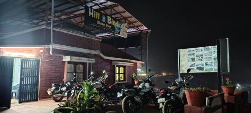 Imagen de la galería de HILL BIRD HOME STAY Ooty, en Ooty