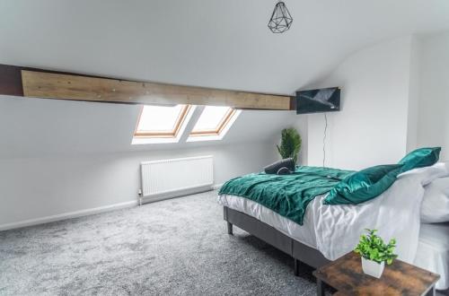 Postel nebo postele na pokoji v ubytování 5 Bed Stay For Contractors And Families