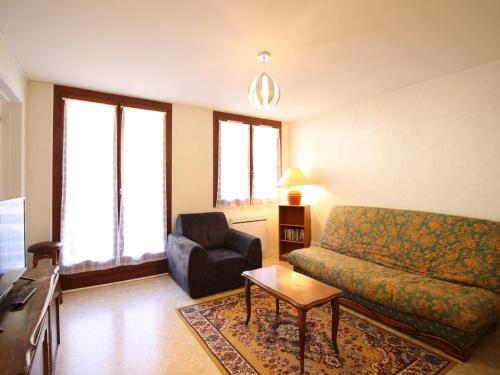 Confortable F2 bis avec balcon, parking, jusqu'à 5 personnes - FR-1-415-173
