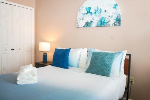 Ένα ή περισσότερα κρεβάτια σε δωμάτιο στο Little Peaceful Loft