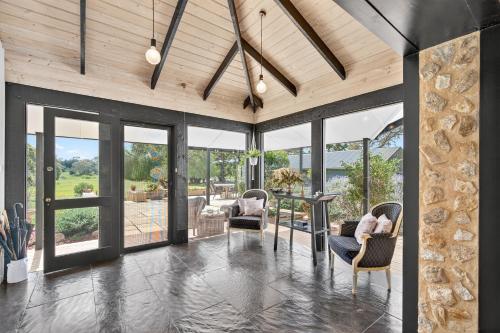 Fotografie z fotogalerie ubytování The Cheese Factory - A Sprawling Coastal Estate v destinaci Hindmarsh Island