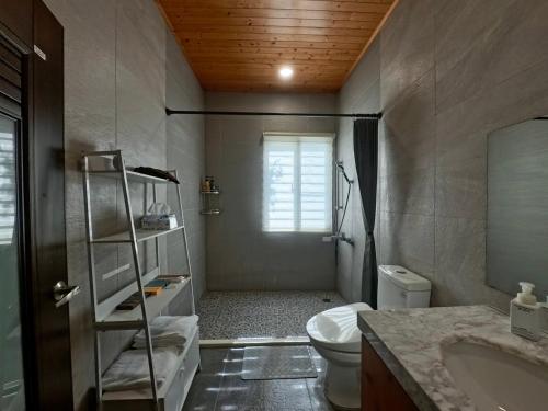 Koupelna v ubytování 月伴灣海景民宿MoonBay Seaview Homestay - 半自動入住 Self check-in