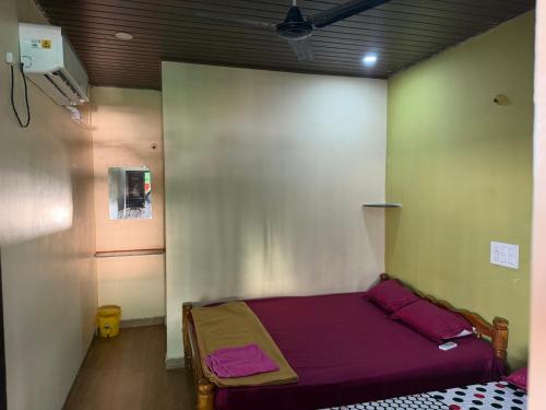 Photo de la galerie de l'établissement Aisiri comforts beach stay and cafe, à Gokarn