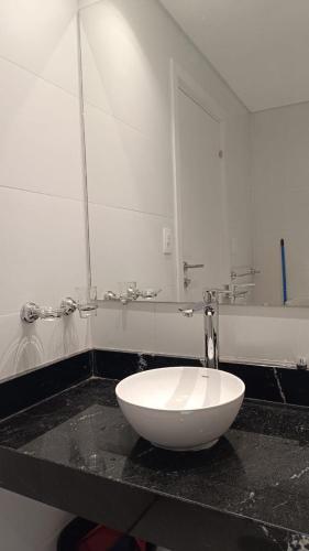 O baie la Central Relax Apartment