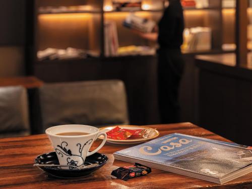 Příslušenství pro přípravu čaje a kávy v ubytování Royal Park Hotel Takamatsu