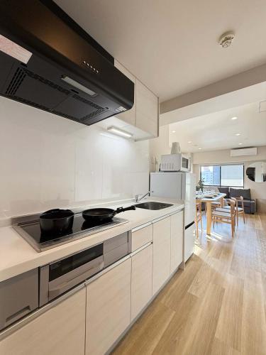 Grandeur by b hotel - Large Riverview Apartment Near Landmarks