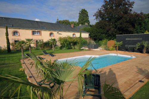 Πισίνα στο ή κοντά στο Domaine de Moresville B&B