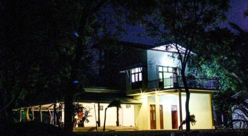 Photo de la galerie de l'établissement Yala Way Hide Resort, à Kohombagahapelessa