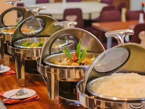 Jídlo v hotelu nebo okolí