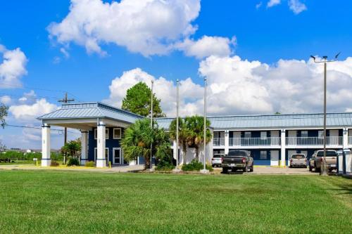 Φωτογραφία από το άλμπουμ του Americas Best Value Inn Gonzales σε Gonzales