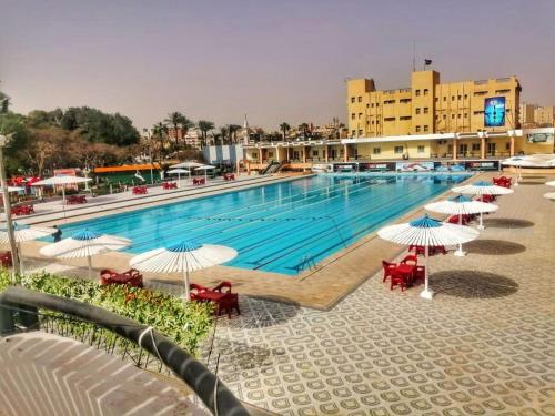 Bazén v ubytování Al-Galaa Club nebo v jeho okolí