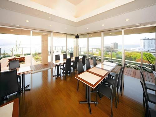 TV a/nebo společenská místnost v ubytování Green Hotel Yes Nagahama Minatokan