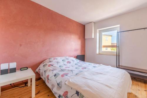 Ένα ή περισσότερα κρεβάτια σε δωμάτιο στο Modern and old T2