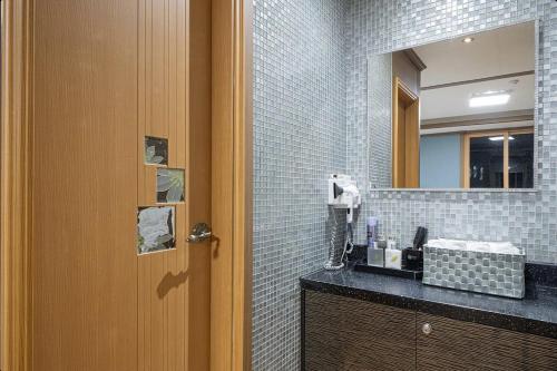 Ένα μπάνιο στο Yeosu Apple Hotel