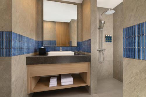 Ένα μπάνιο στο Four Points by Sheraton Pontianak