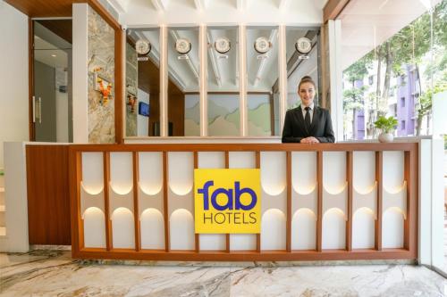 Μέλη του προσωπικού του FabHotel Melody Boutique - Village Vadavali, Thane