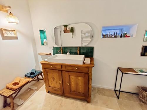 Fotografie z fotogalerie ubytování Le Petit Oingt de Paradis Chambre d'hôtes 