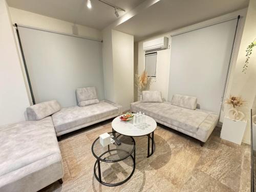 Posezení v ubytování Make Your Hotel ShinjukuYotsuya