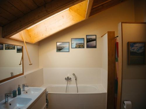 Ένα μπάνιο στο Das Vogelnest